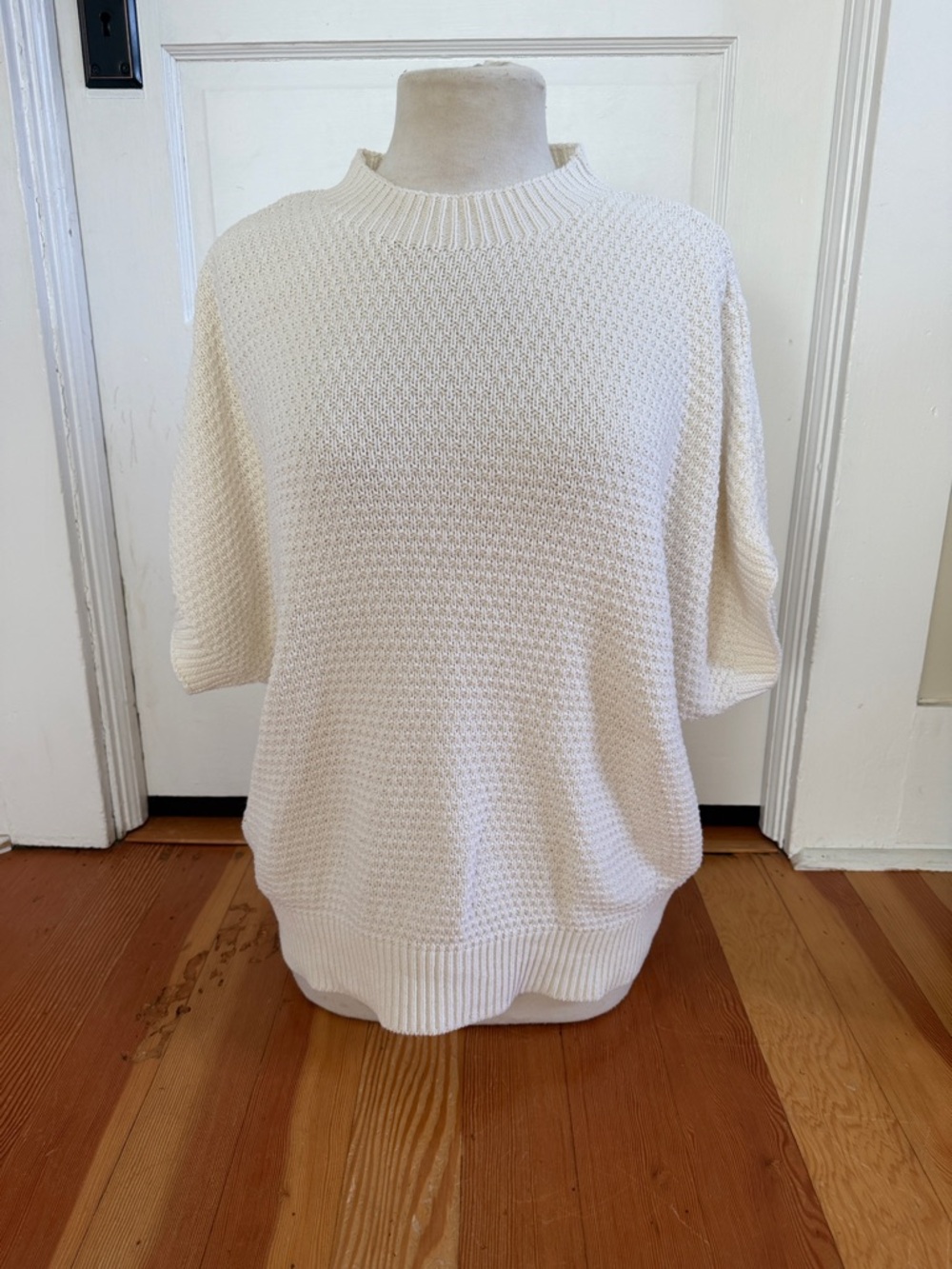 Cyrus‎ Oversized Cream Dolman Short Sleeve Sweater Large